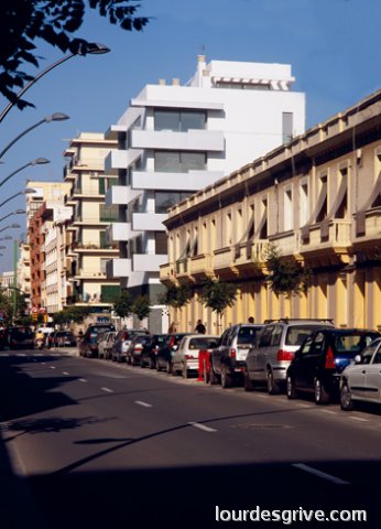 Edifici habitages -Avenida España. Eivissa. Victor Rahola Aguadé arquitecte