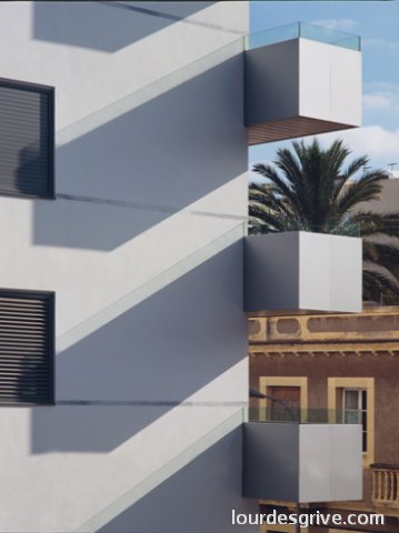 Apartament Building - Avenida España. Ibiza. Victor Rahola Aguadé architect