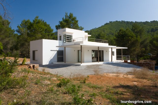 one family house -  Toni Arnau, Santa Eulalia del Rio. Ibiza. Núria Jauma architect.