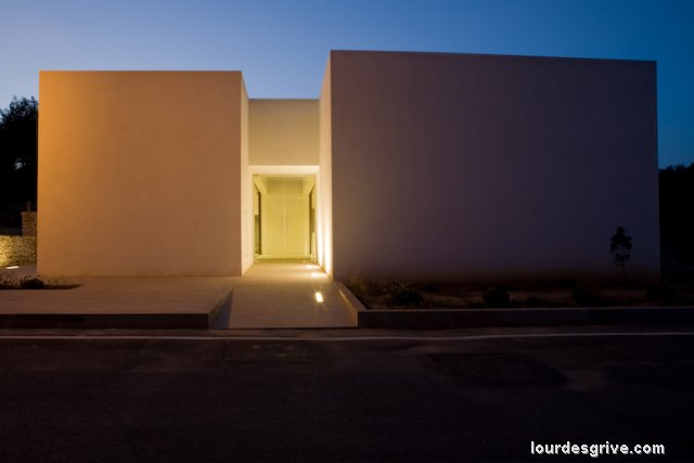 Civic center -Santa Agnès de Corona-MO; Marc tur & Oriol Batchelli architects.Ibiza